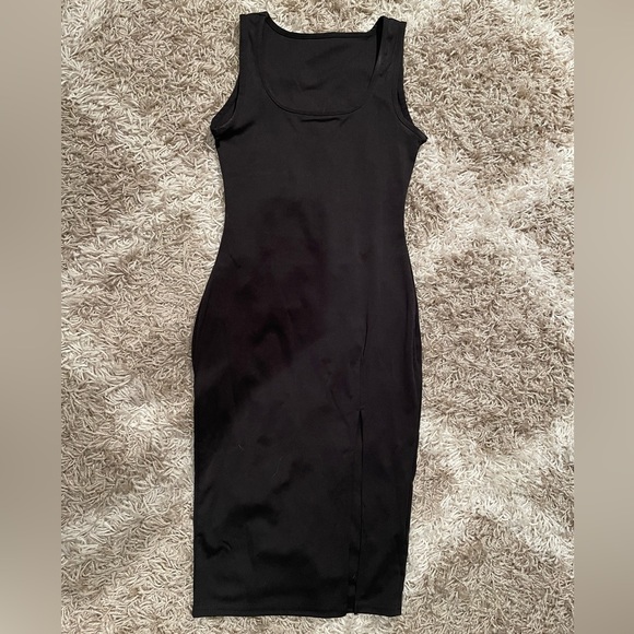 Black Bodycon Midi Dress - Picture 1 of 4